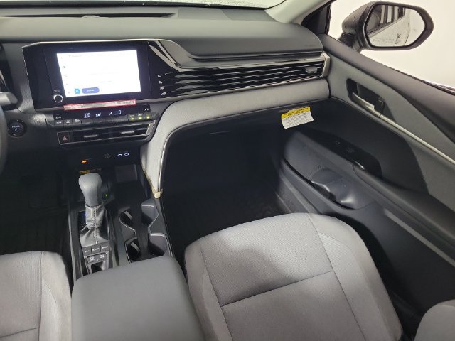 Used 2026 Toyota Camry LE FWD image 17