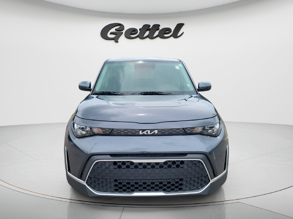 Used 2024 Kia Soul LX w/ Option Group 015 FWD image 2