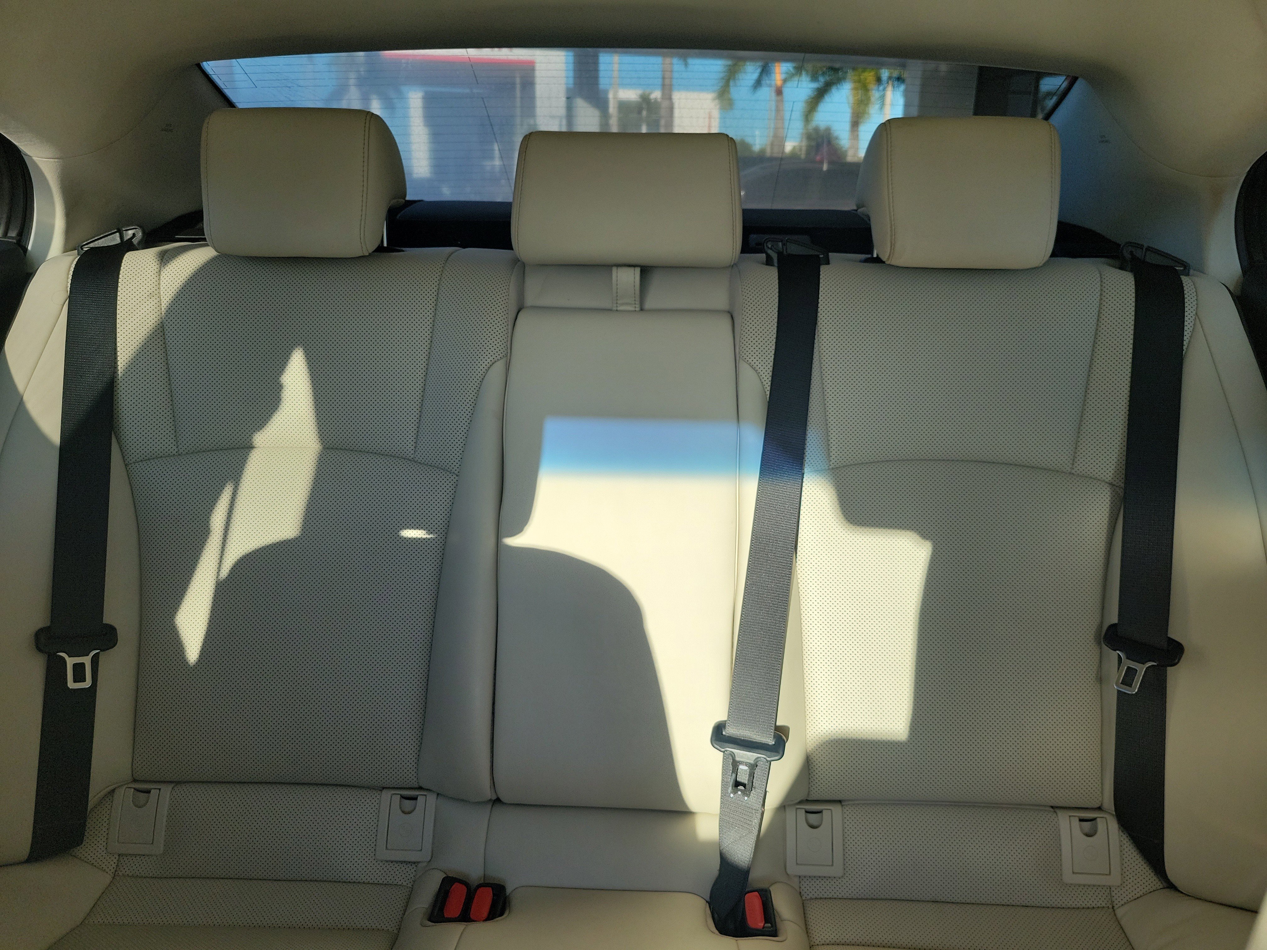 Used 2024 Lexus ES 350 w/ Premium Package image 19