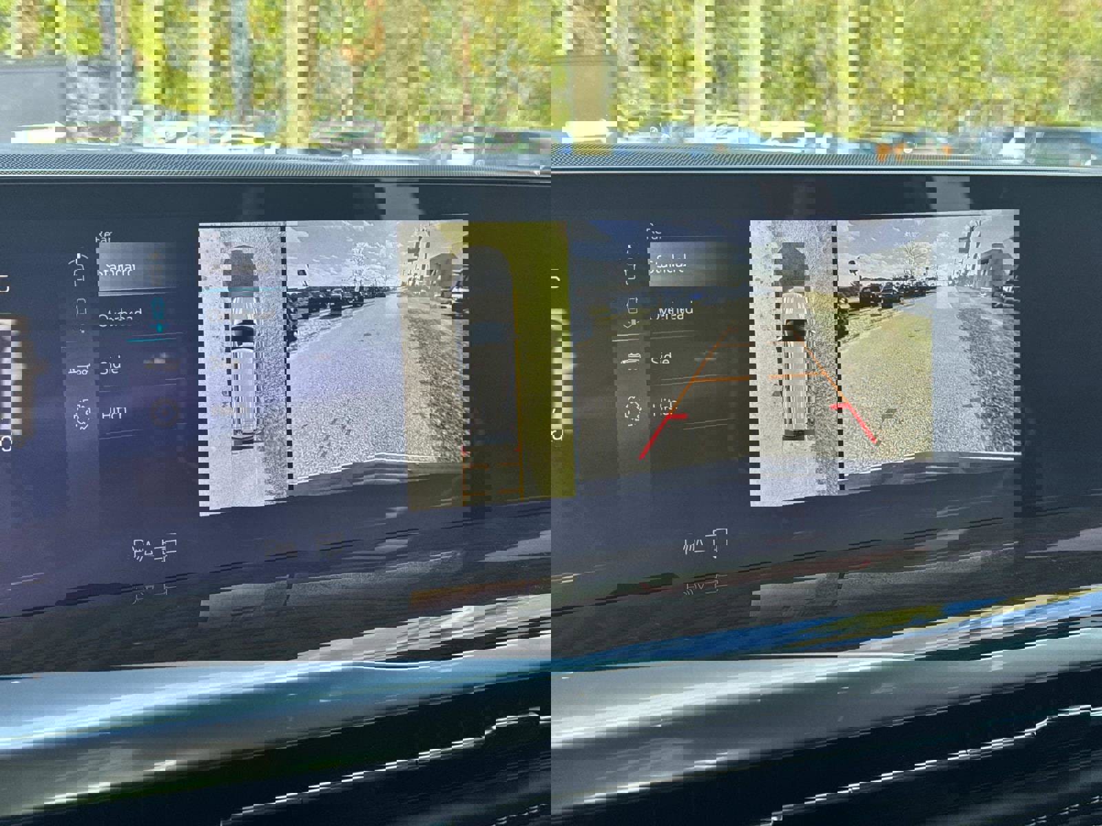 New 2025 Cadillac Escalade Sport Platinum w/ LPO, Floor Liner Package image 30