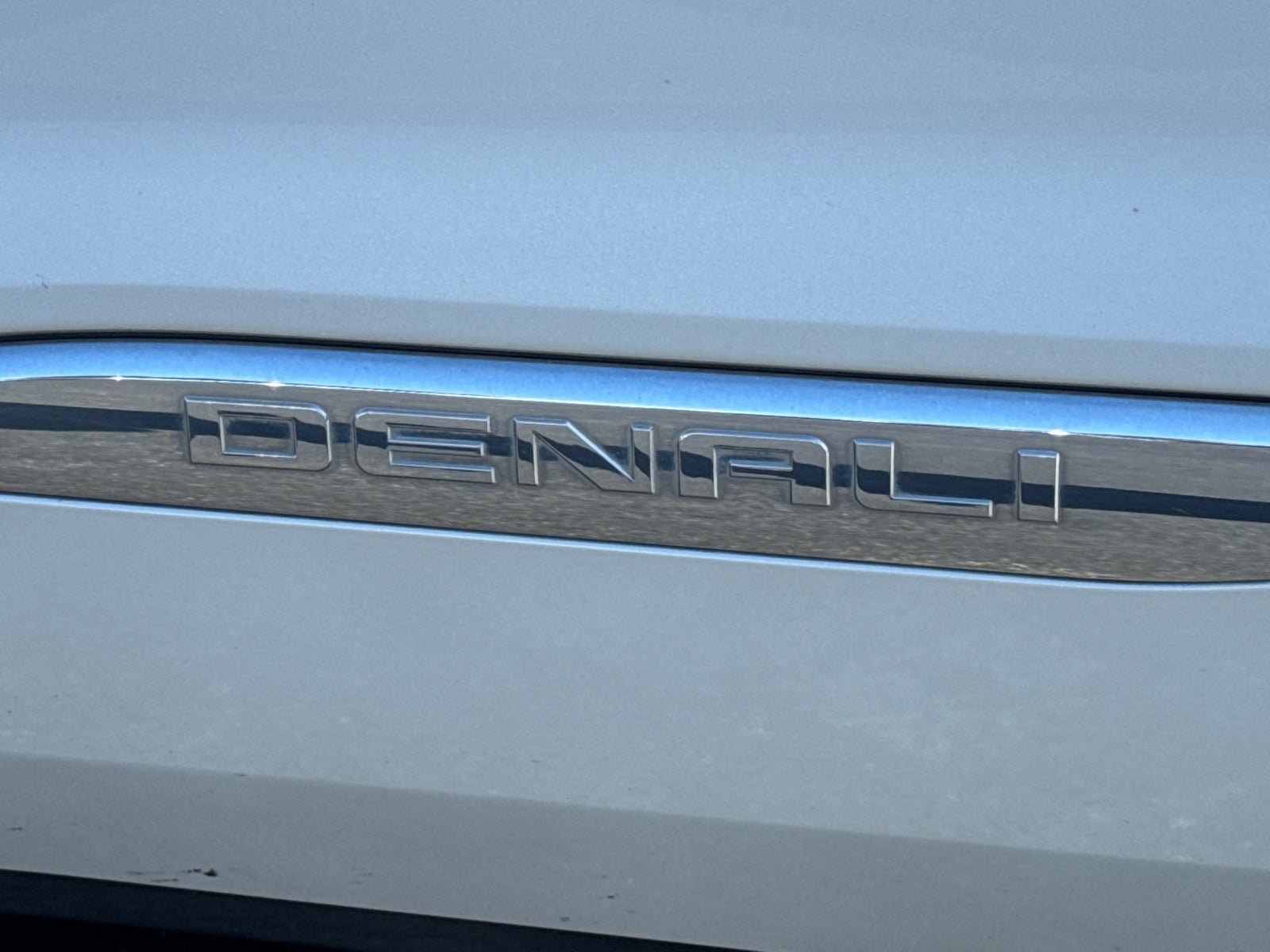 Certified 2017 GMC Acadia Denali w/ Technology Package FWD image 11