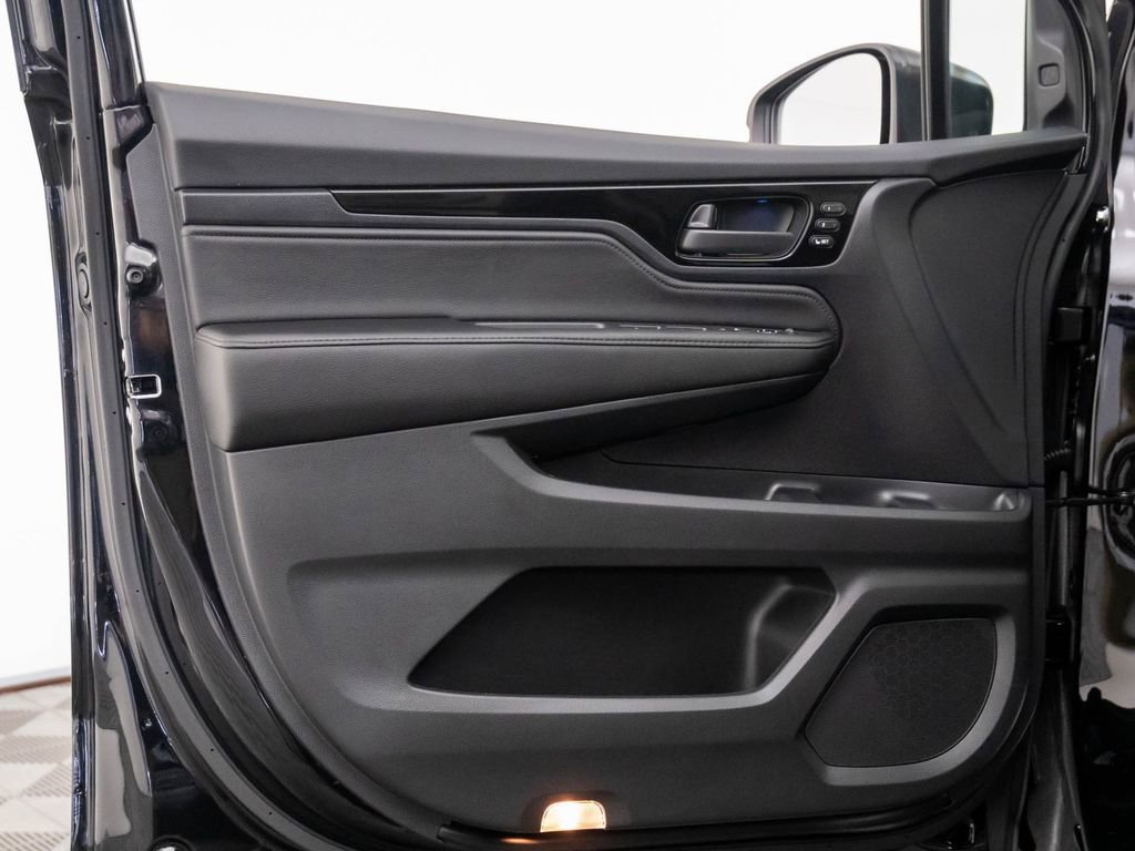 New 2026 Honda Odyssey Touring image 14