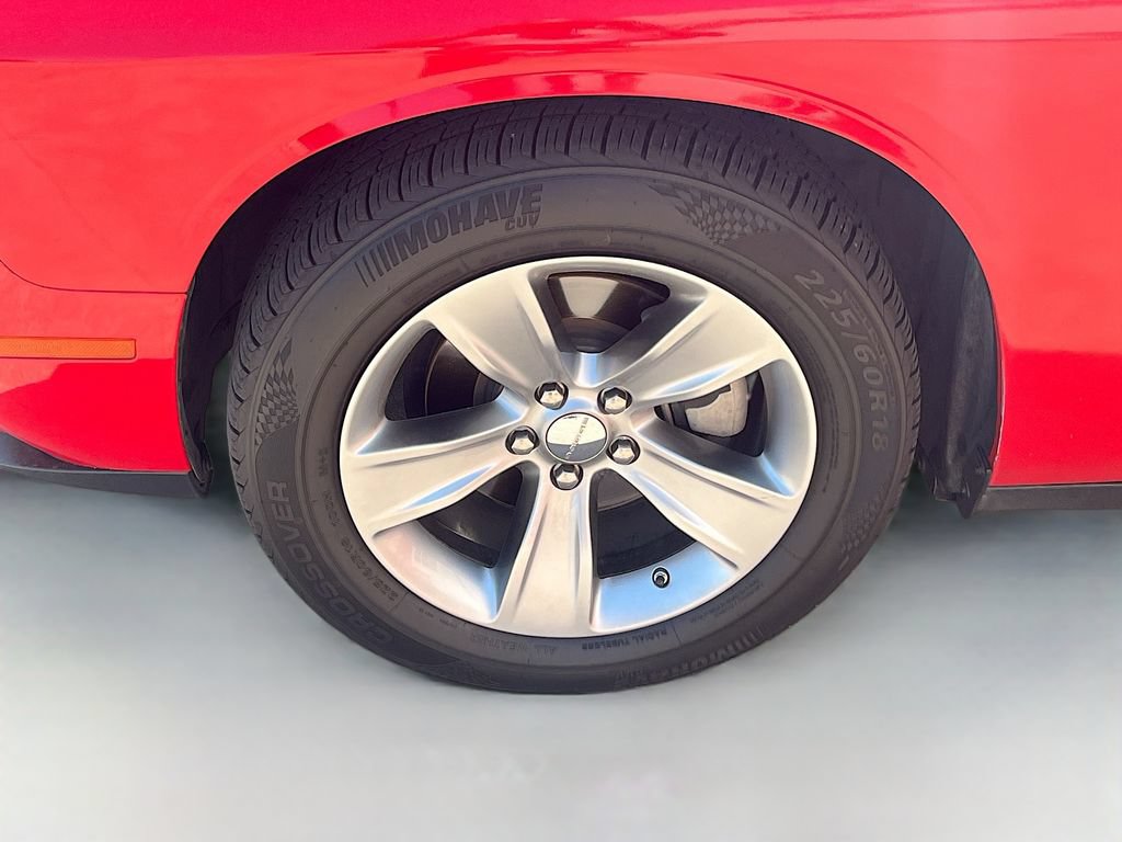 Used 2022 Dodge Challenger SXT RWD image 29