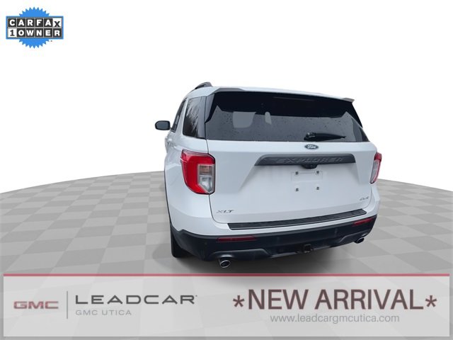 Used 2022 Ford Explorer XLT w/ Equipment Group 202A image 7