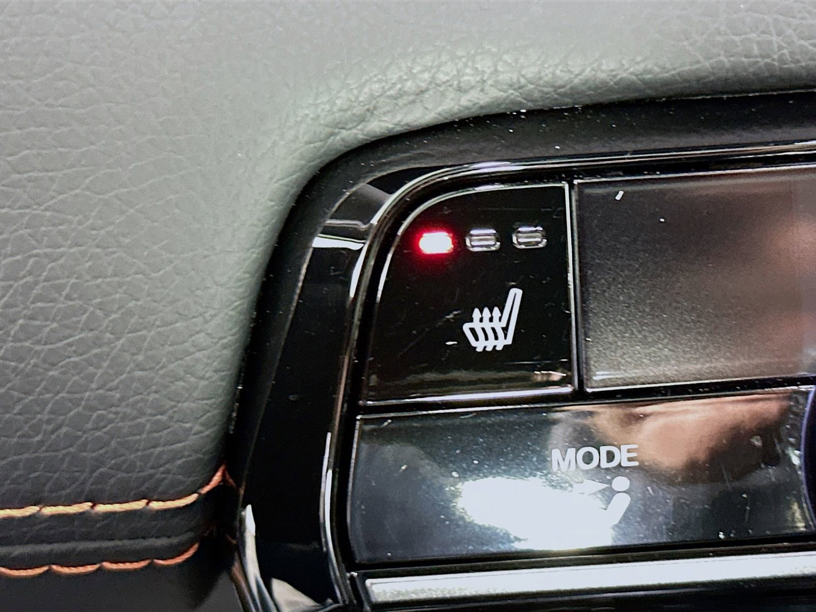 Used 2025 Honda Pilot TrailSport image 19