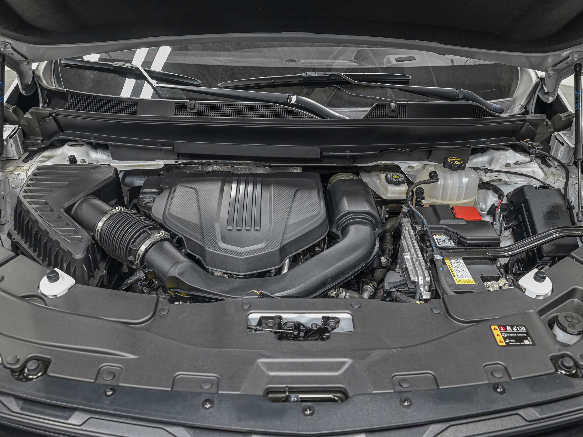 Used 2024 Chevrolet Traverse LS image 11