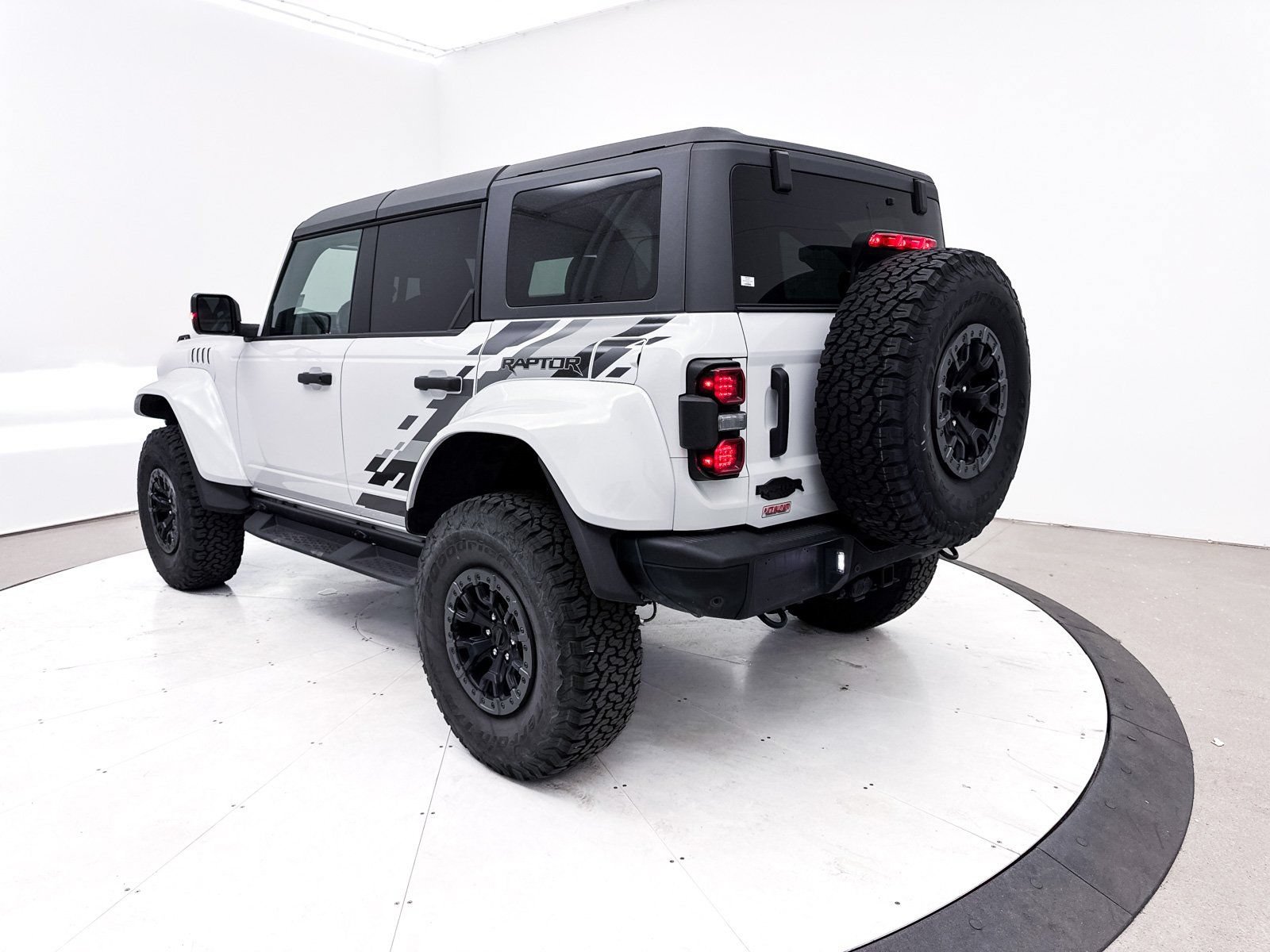 Used 2024 Ford Bronco Raptor AWD/4WD image 28