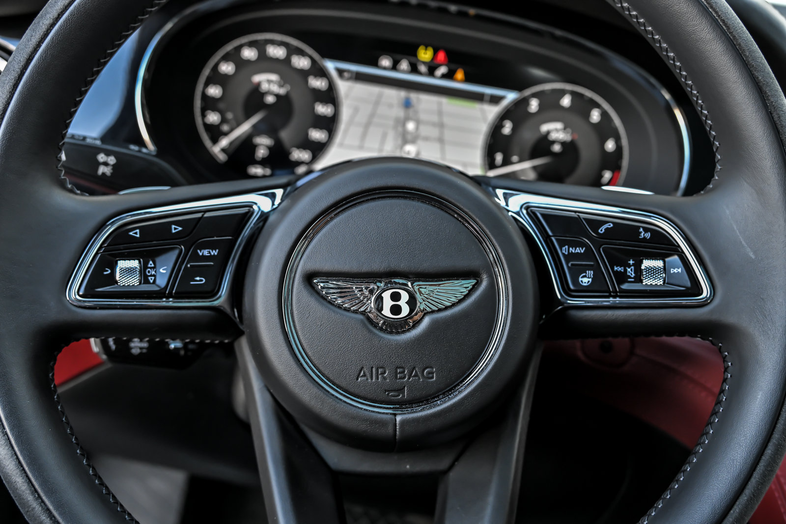 Certified 2022 Bentley Bentayga AWD/4WD image 32