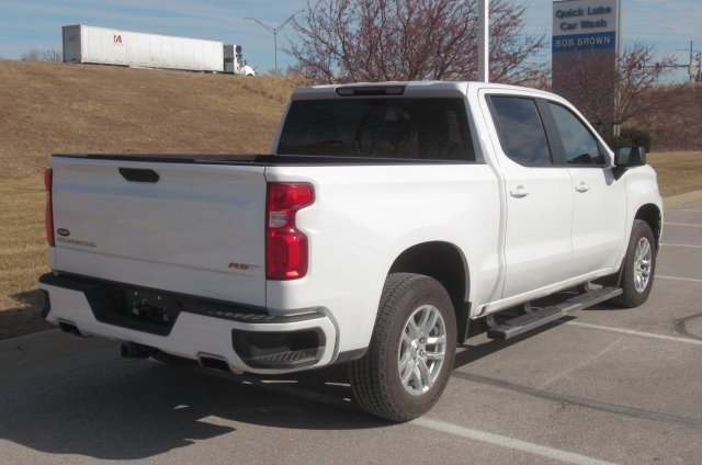 Used 2021 Chevrolet Silverado 1500 RST image 2