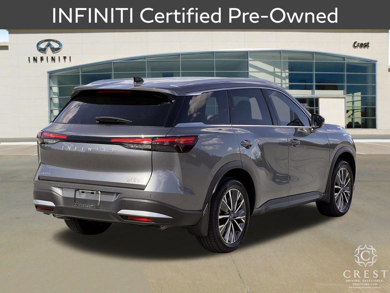 Certified 2027 INFINITI QX60 Luxe w/ Cargo Package FWD image 3