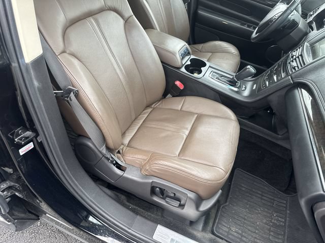Used 2018 Lincoln MKT AWD w/ Driver Technology Package image 28