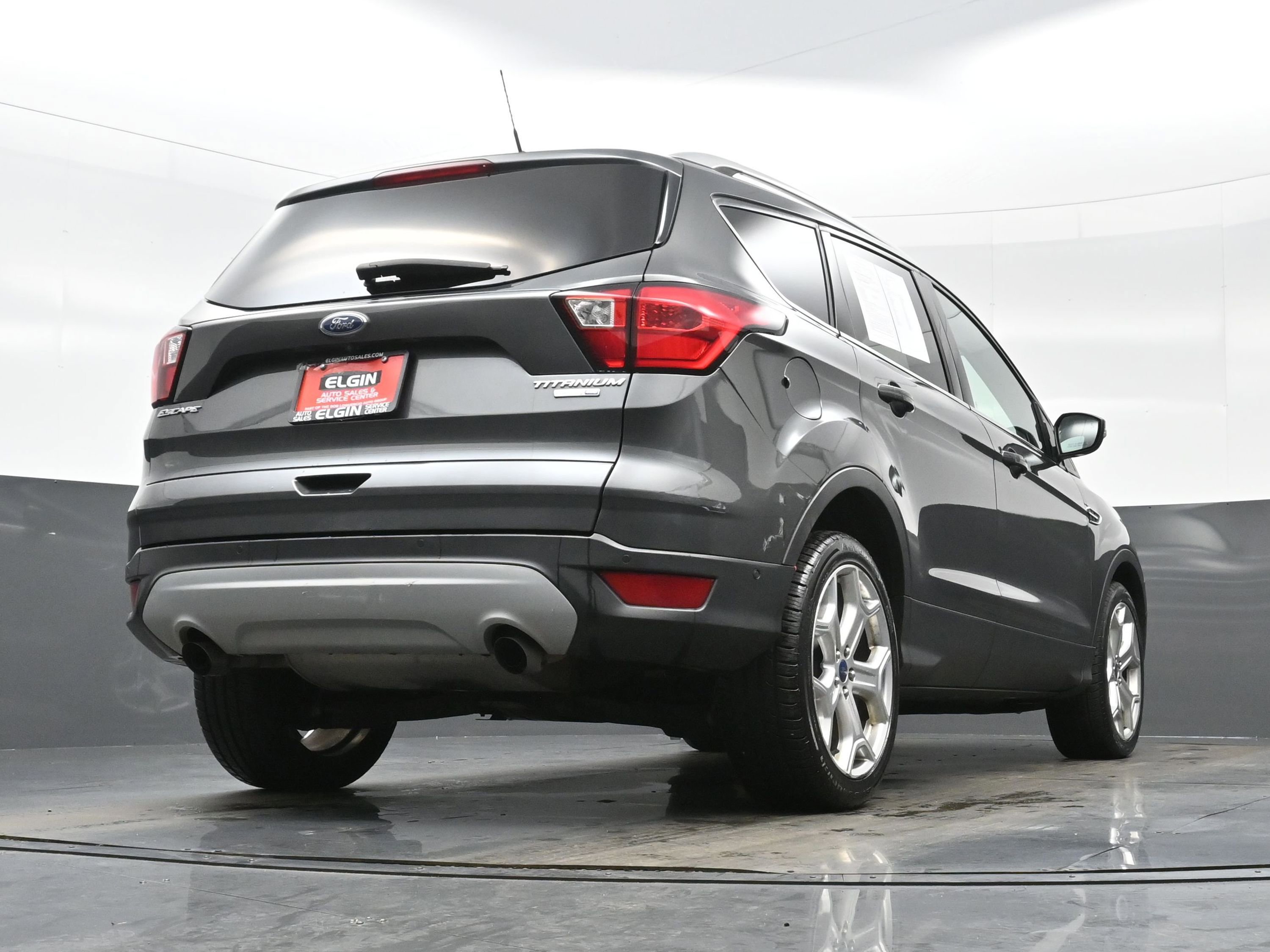 Used 2019 Ford Escape Titanium image 30