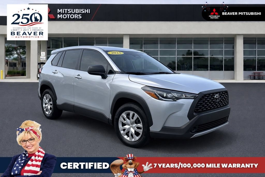 Used 2023 Toyota Corolla Cross L FWD image 1