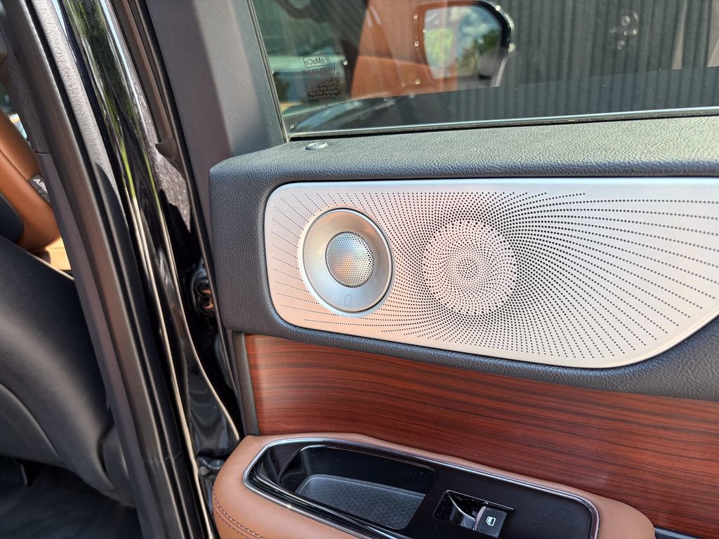 Certified 2022 Lincoln Navigator L Reserve AWD/4WD image 37