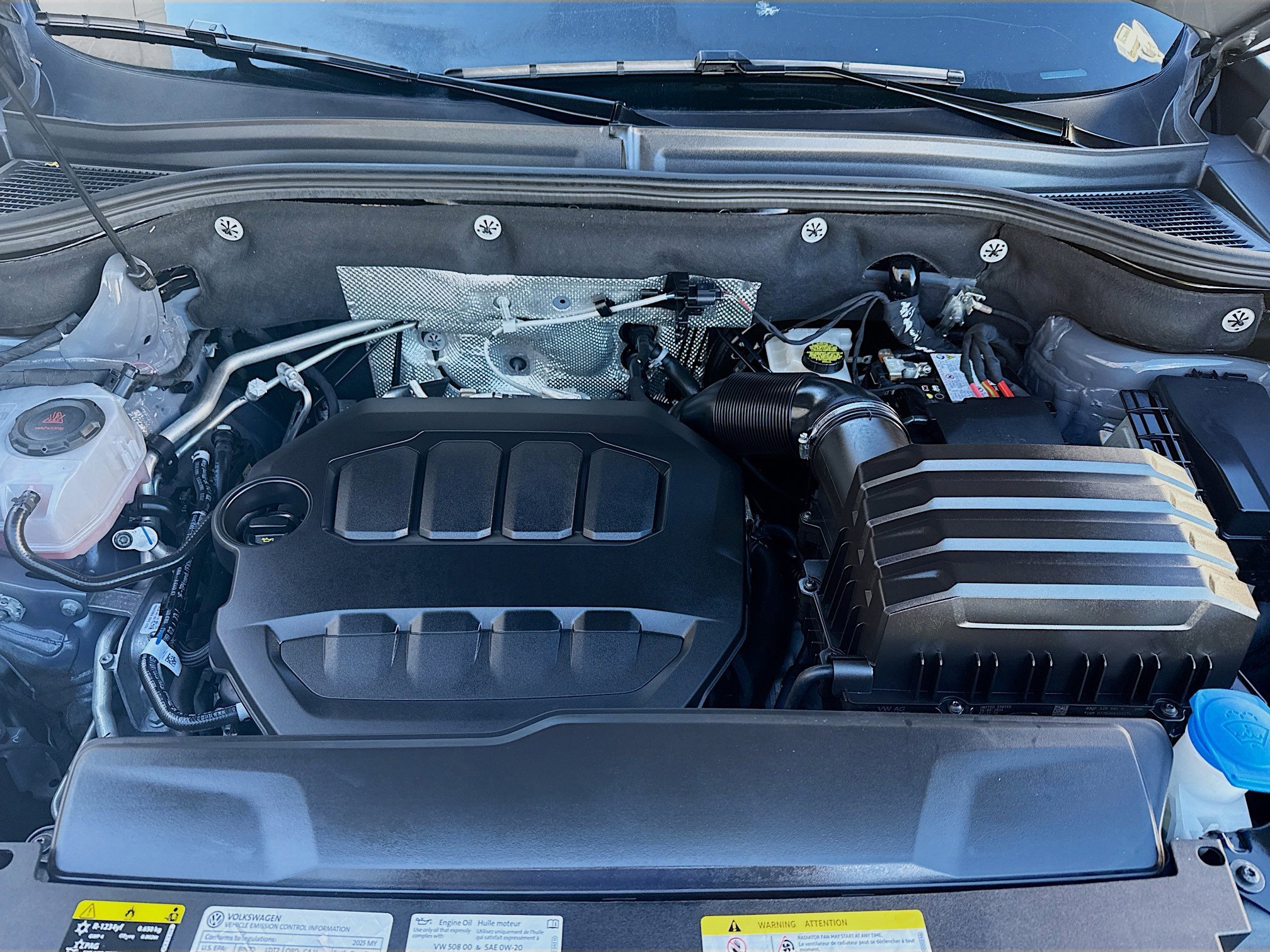 Certified 2025 Volkswagen Atlas Peak Edition SE image 37