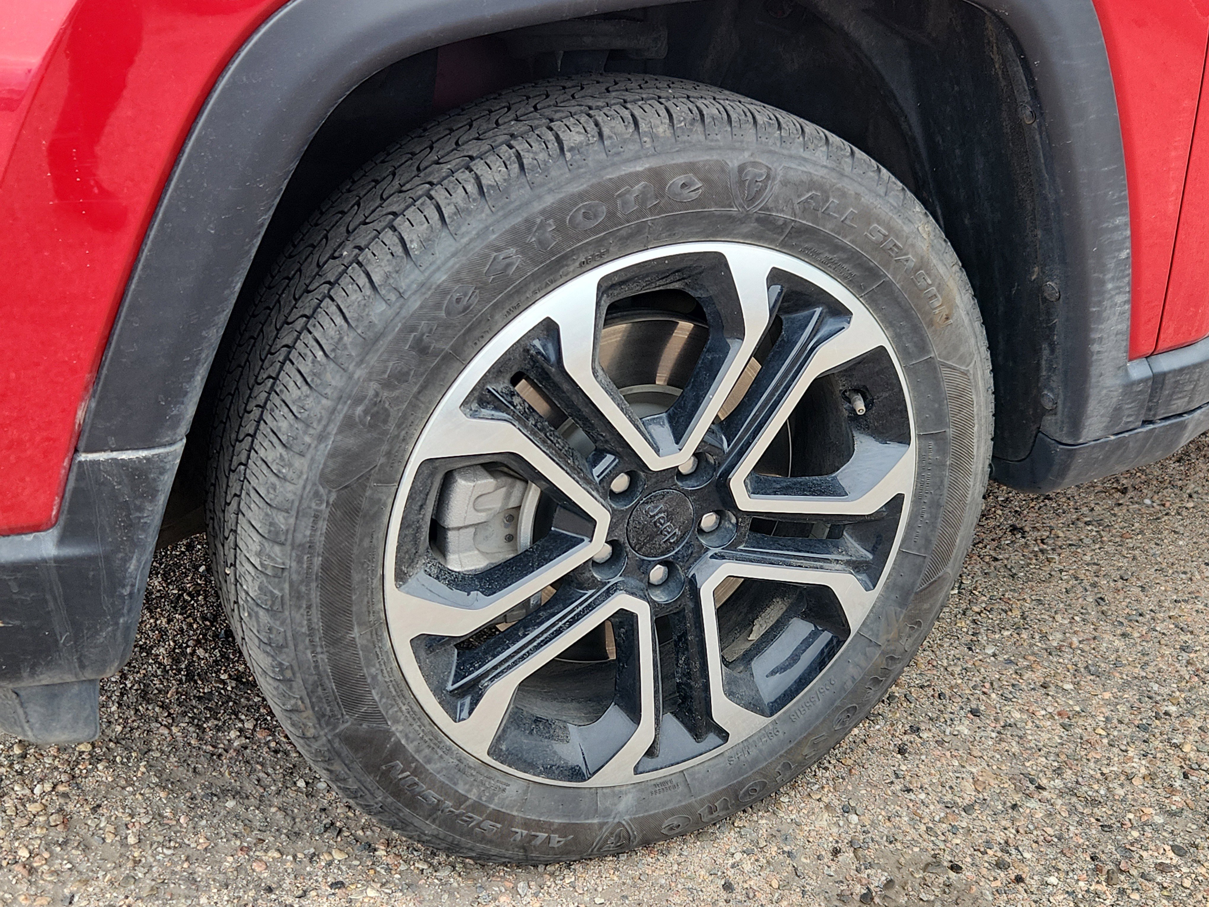 Used 2024 Jeep Compass Limited image 7