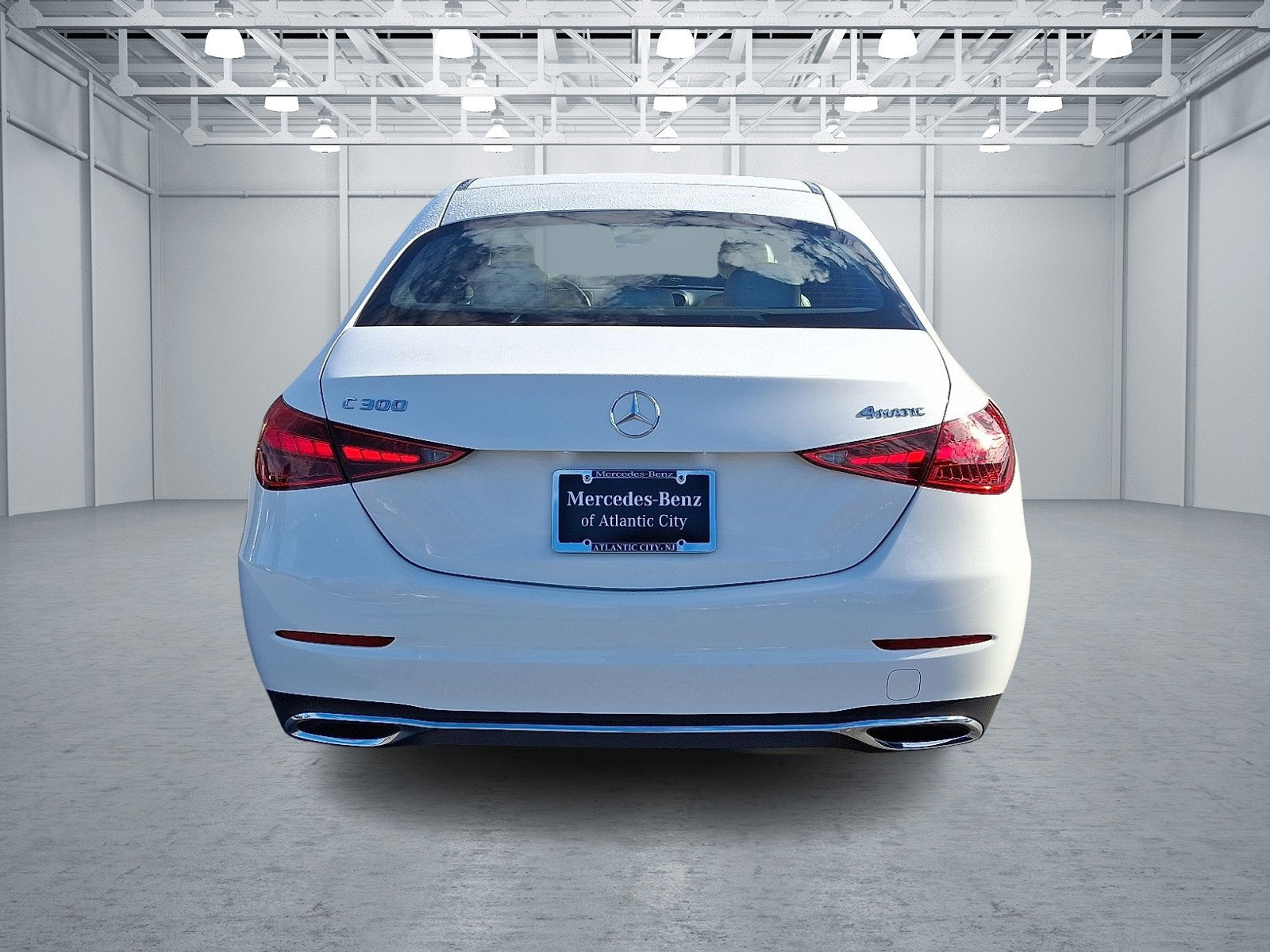 Used 2023 Mercedes-Benz C 300 4MATIC Sedan image 5