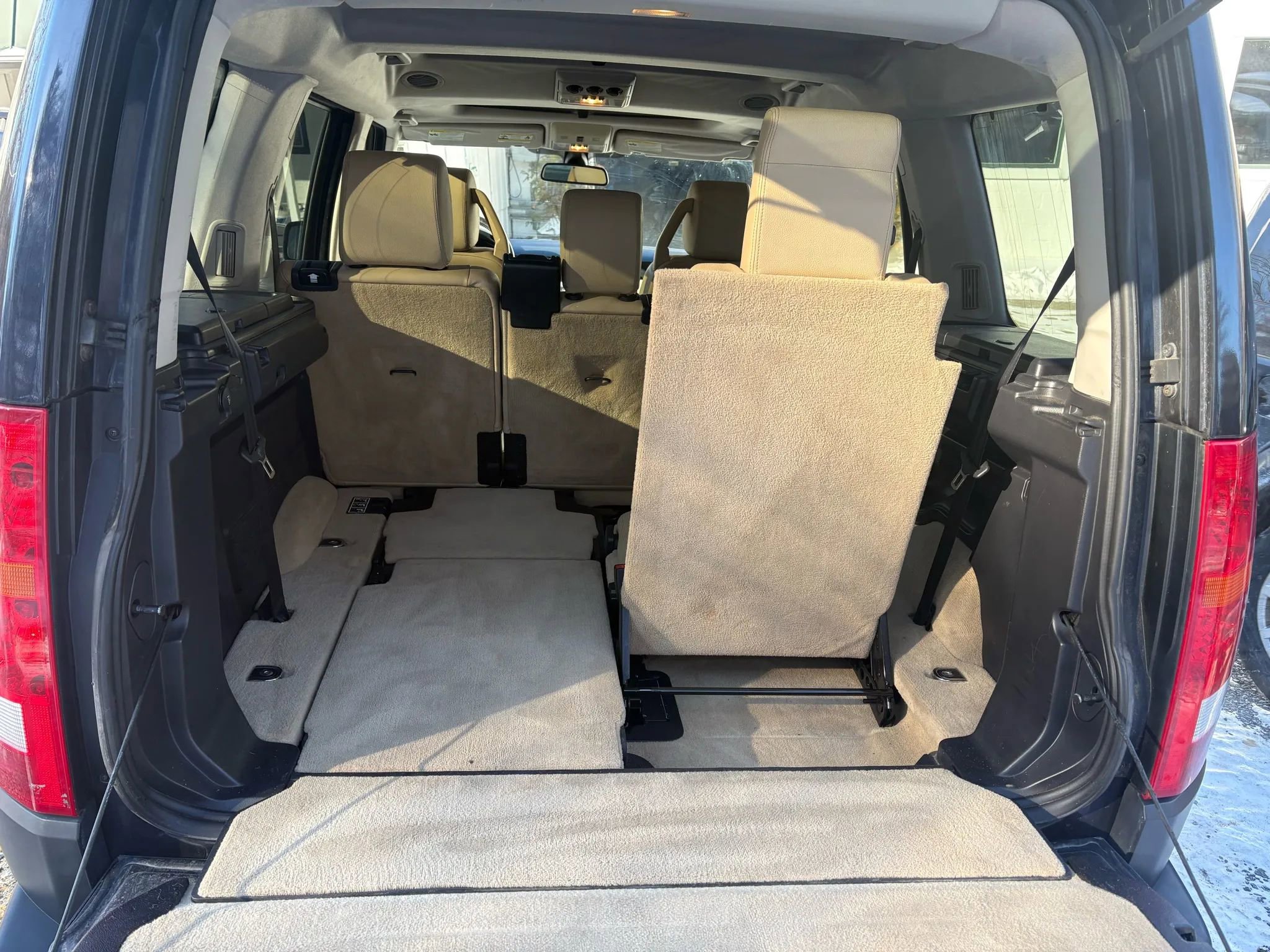 Used 2008 Land Rover LR3 SE image 9