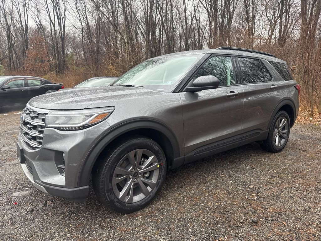 New 2026 Ford Explorer Active w/ Active Comfort Package image 4