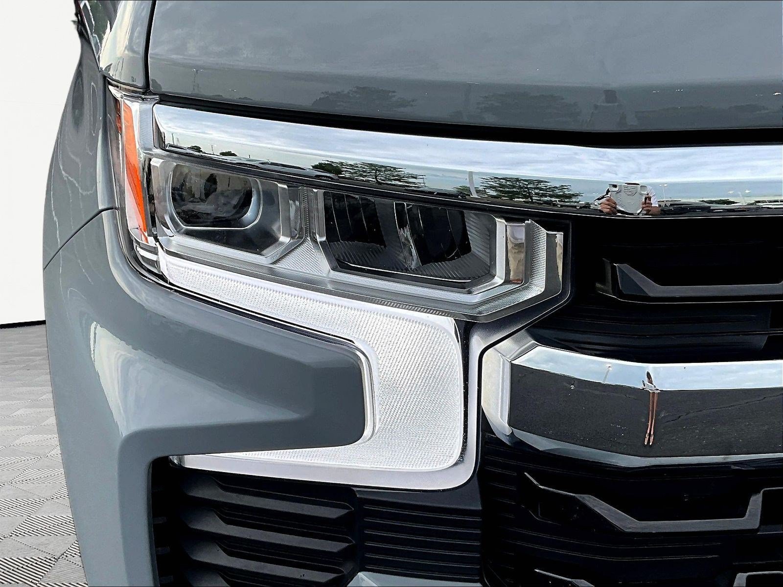 Used 2024 Chevrolet Silverado 1500 LT AWD/4WD image 32
