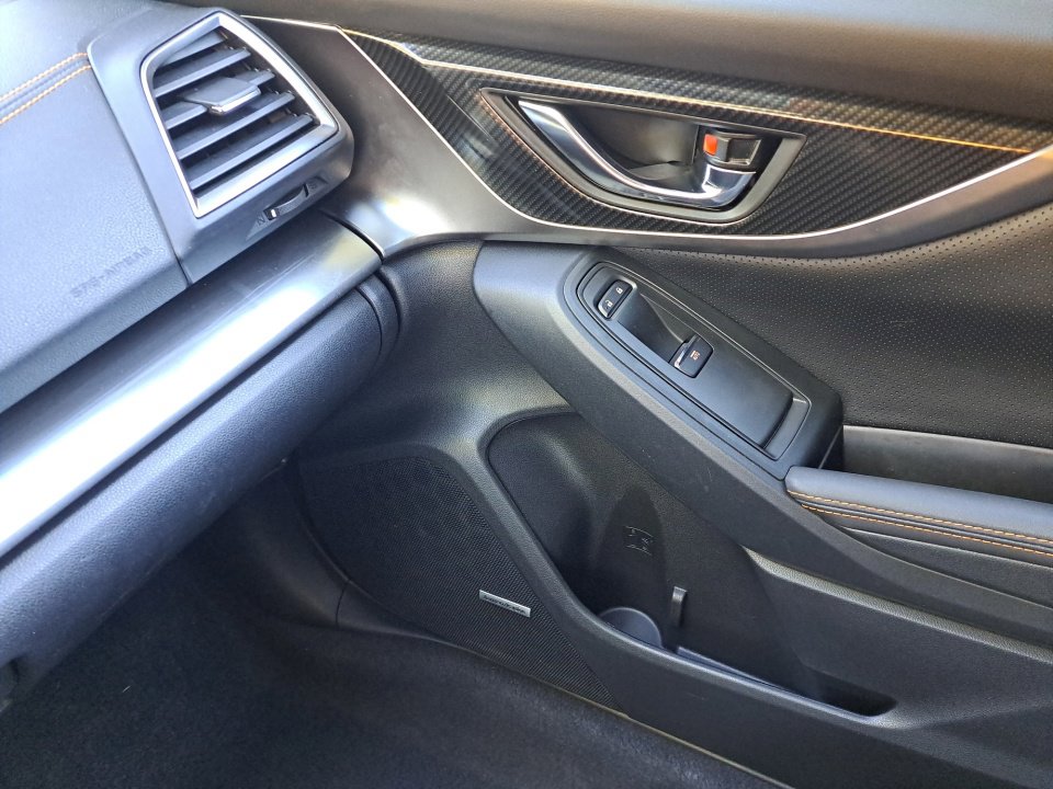 Used 2018 Subaru Crosstrek 2.0i Limited image 35