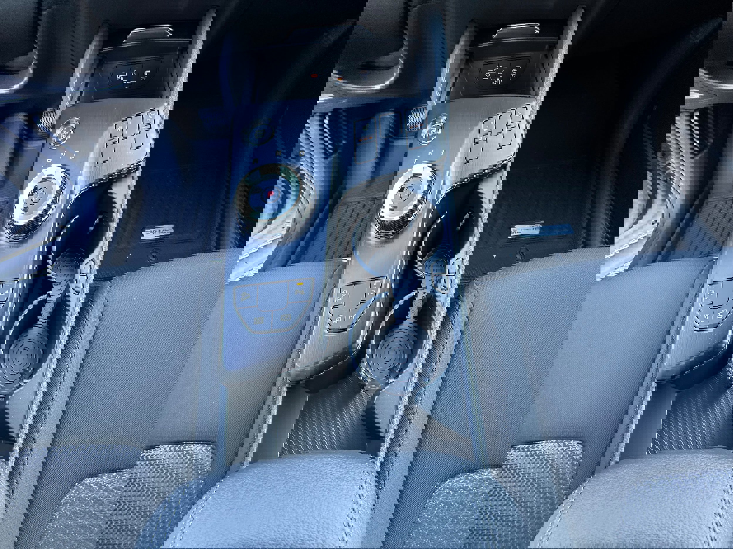 New 2026 Kia Sportage S image 32