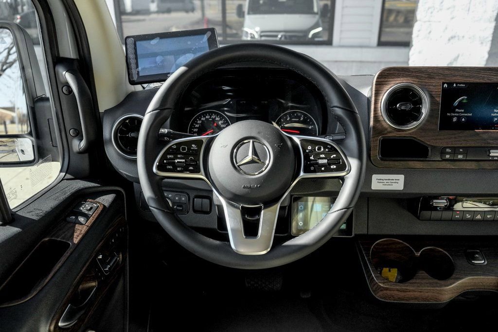 New 2024 Mercedes-Benz Sprinter 3500 image 29