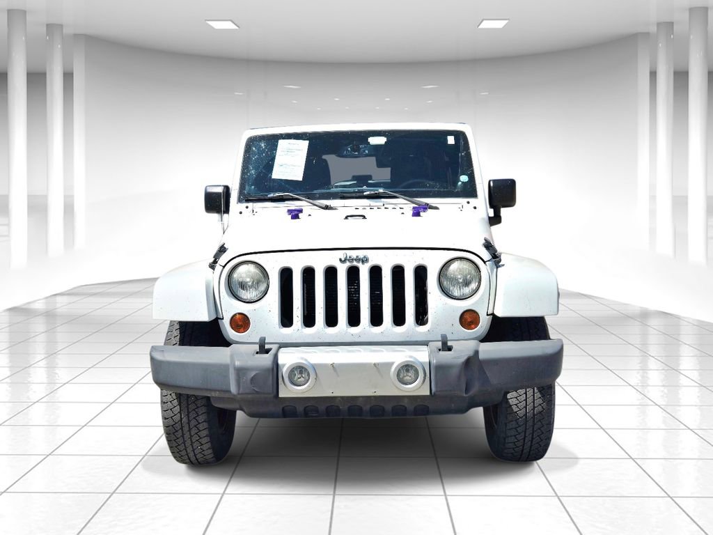 Used 2013 Jeep Wrangler Unlimited Sahara w/ Connectivity Group AWD/4WD image 8
