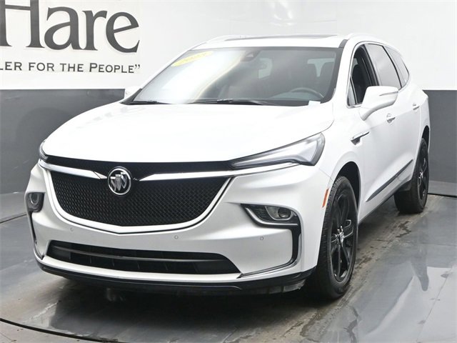 Used 2023 Buick Enclave Essence w/ Experience Buick Package image 7