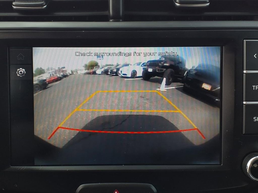 Used 2022 Kia Soul LX w/ Technology Package FWD image 10