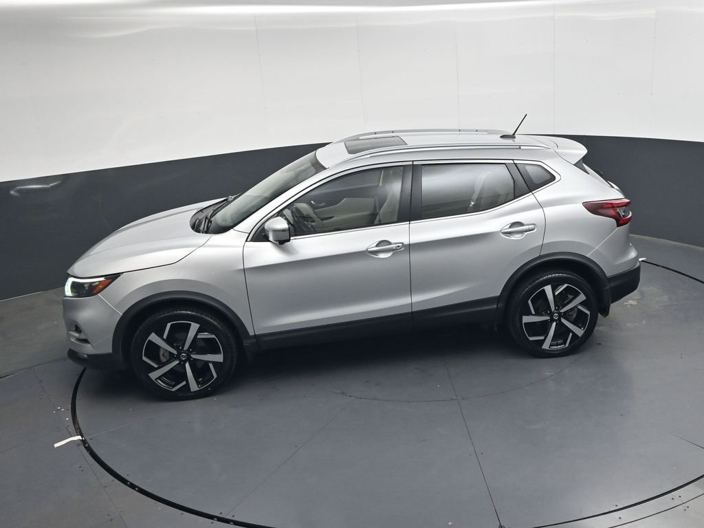 Used 2022 Nissan Rogue Sport SL w/ Premium Package FWD image 22