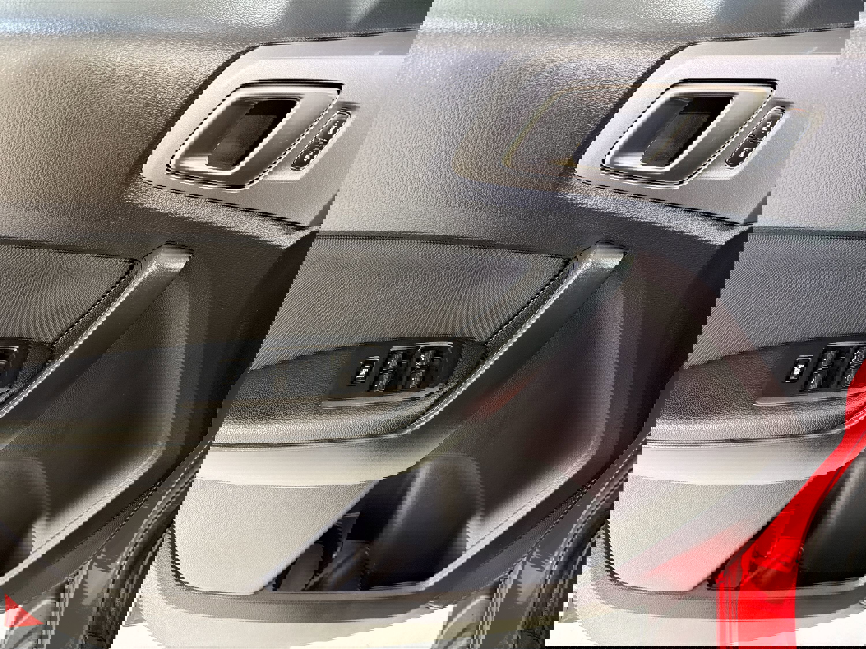 Used 2020 Ford Ranger XLT w/ Equipment Group 301A Mid image 12