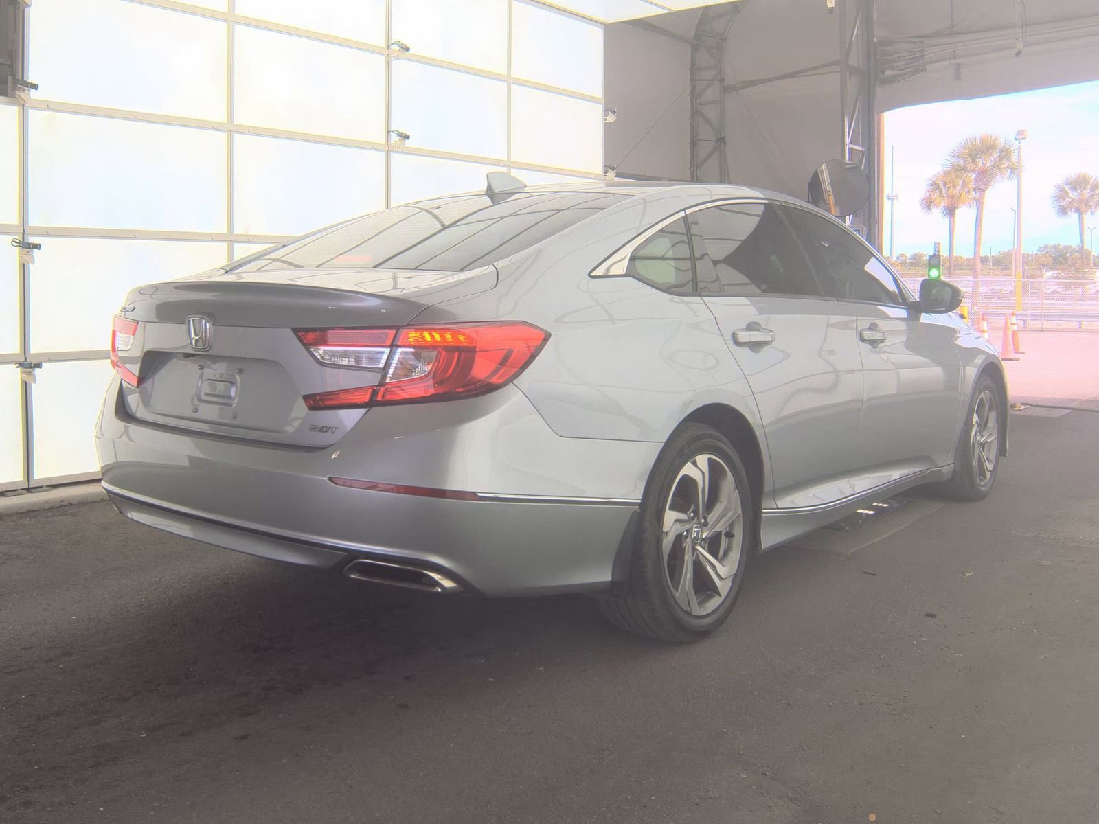 Used 2018 Honda Accord EX-L image 6