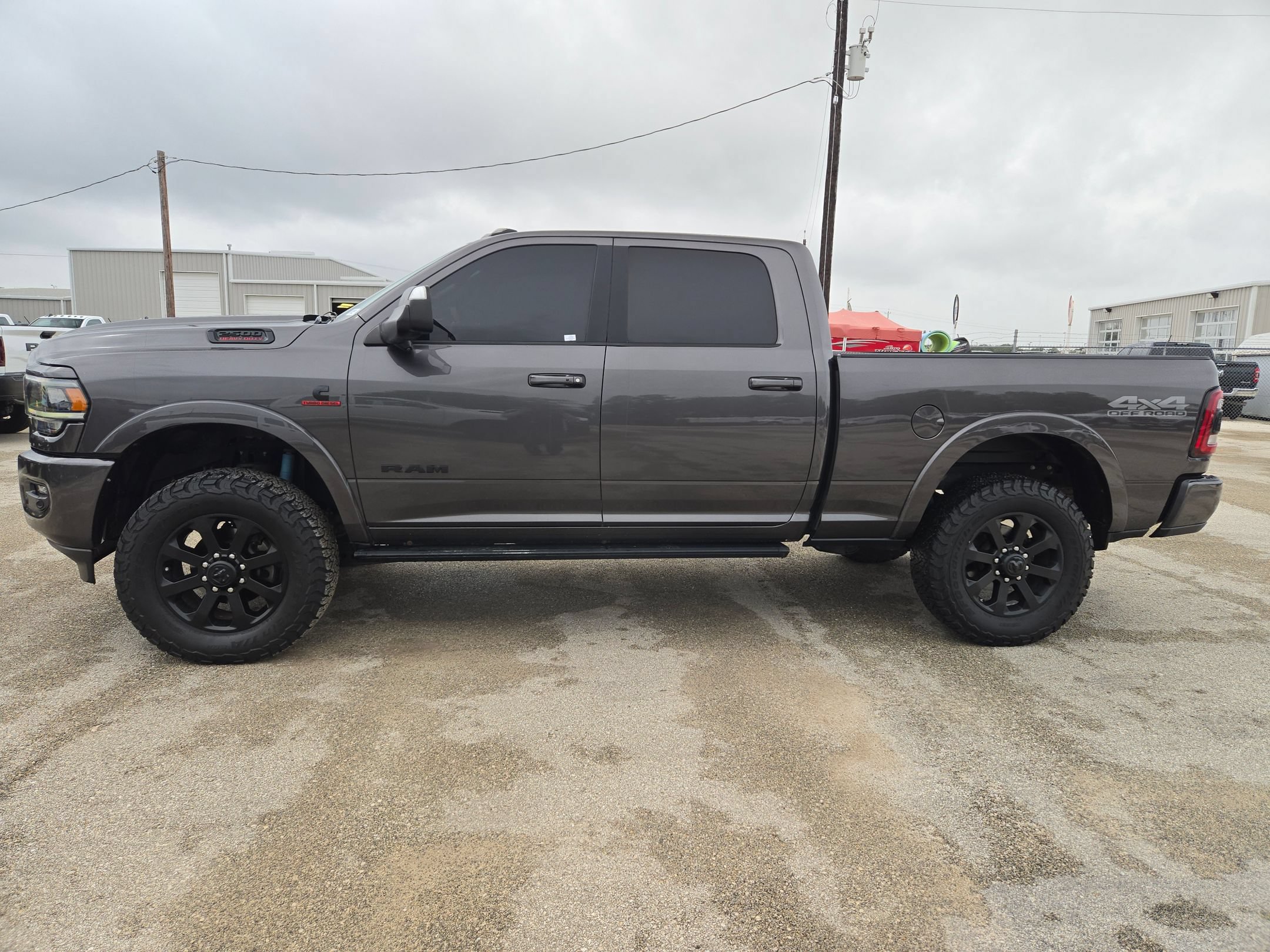 Used 2022 RAM 2500 Laramie w/ Night Edition AWD/4WD image 6