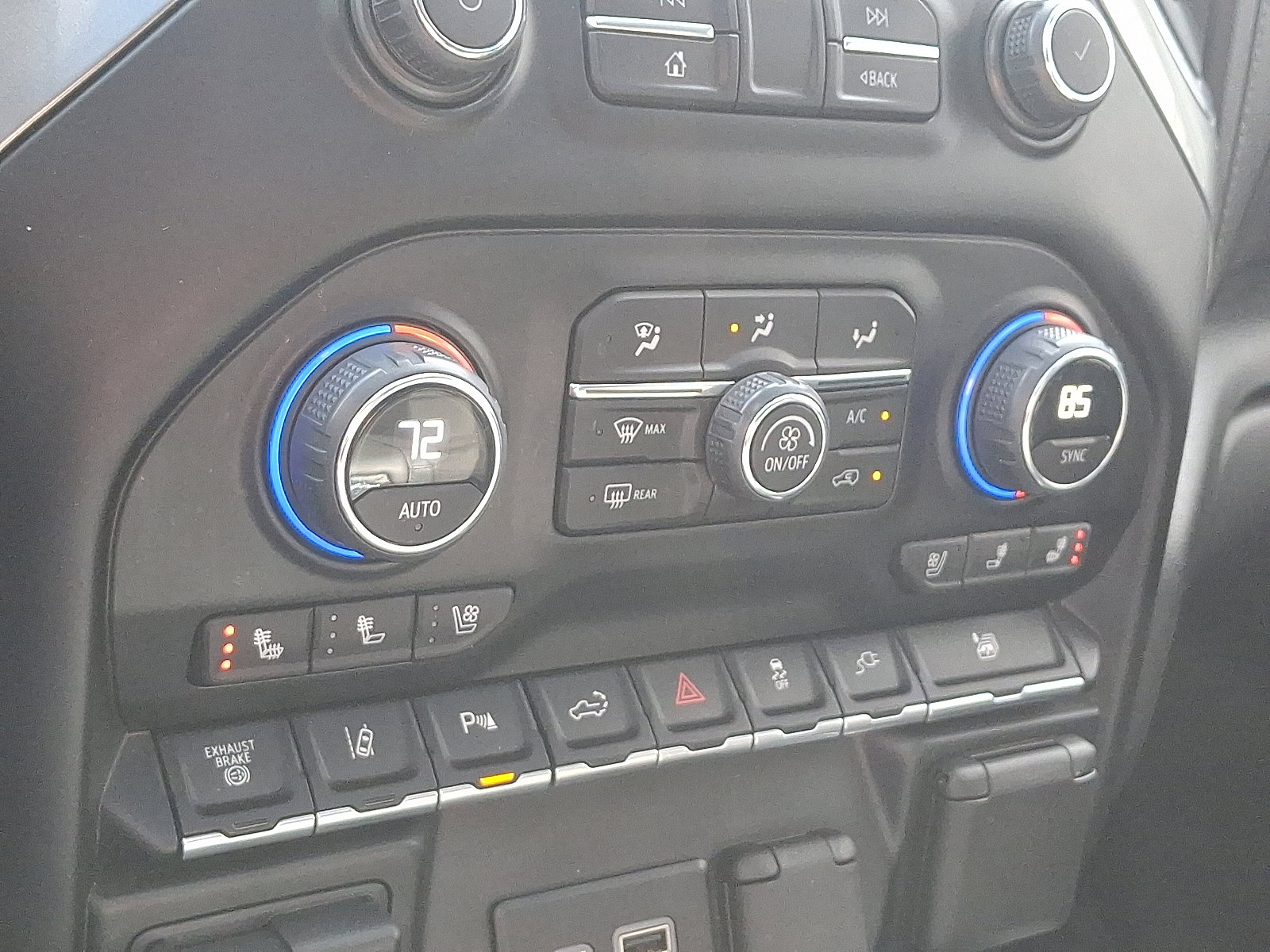 Certified 2023 Chevrolet Silverado 3500 LTZ w/ LTZ Plus Package image 15