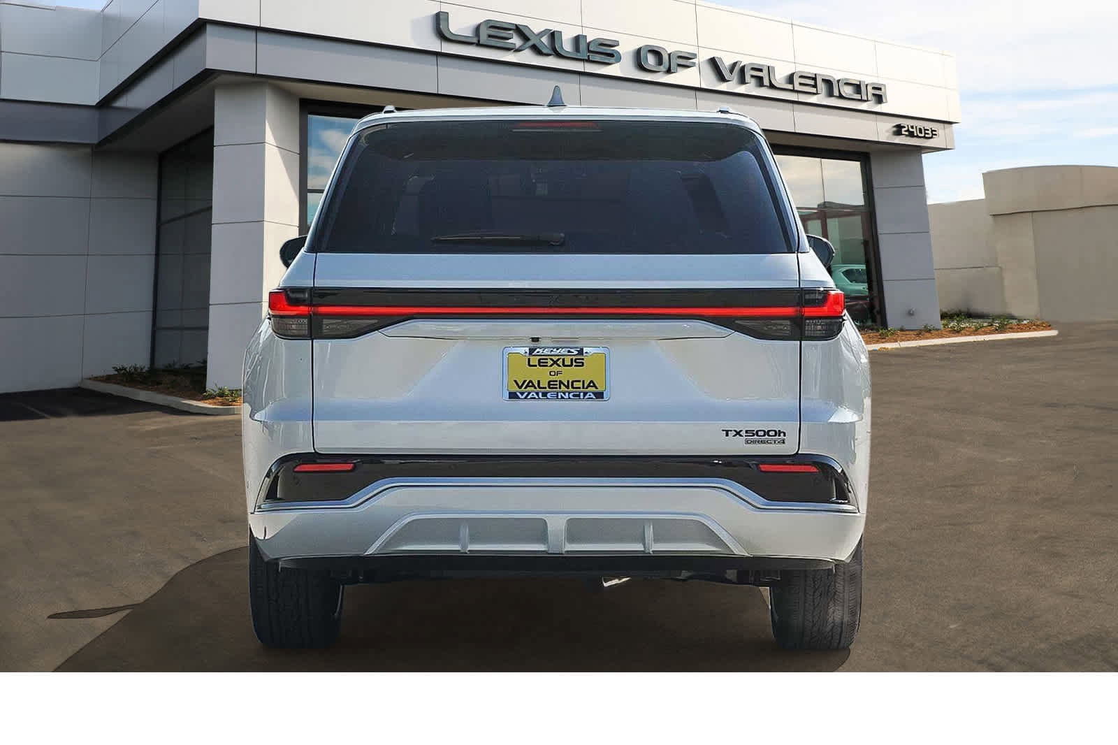 New 2026 Lexus TX 500h AWD image 3