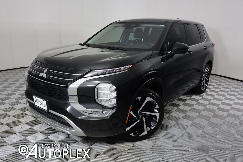 Used 2023 Mitsubishi Outlander SE