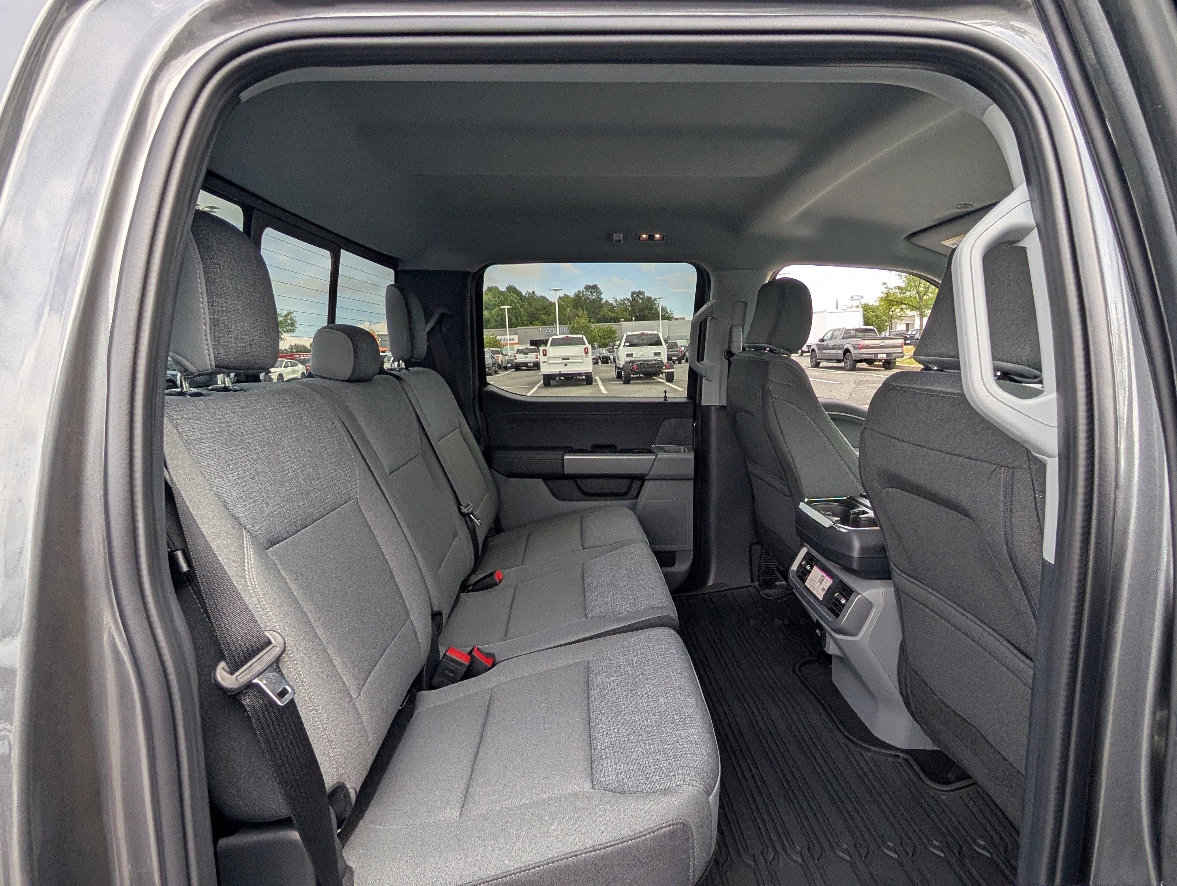 New 2025 Ford F150 XLT w/ Equipment Group 302A MID image 7