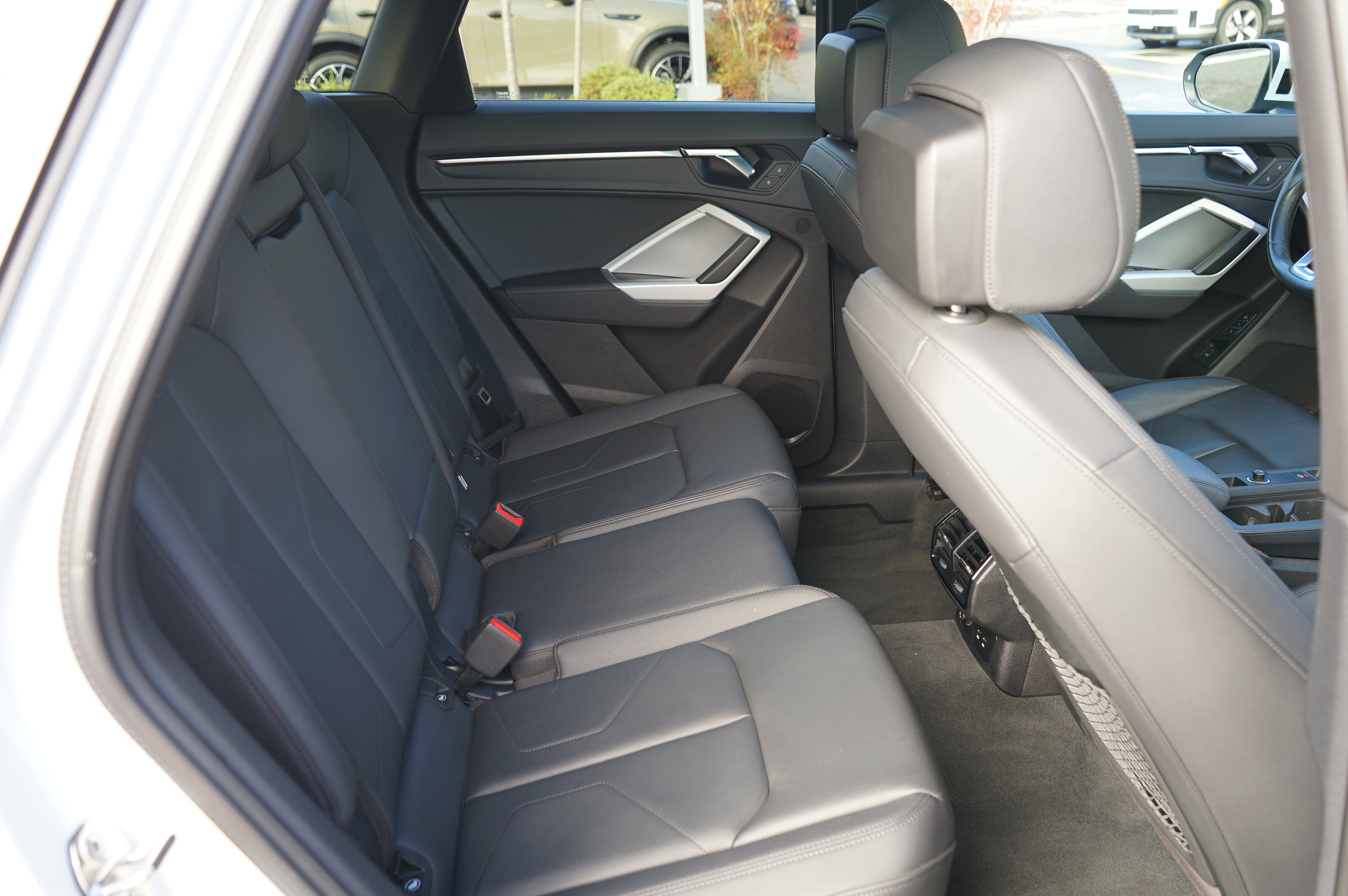 Used 2022 Audi Q3 2.0T Premium w/ Convenience Package image 32