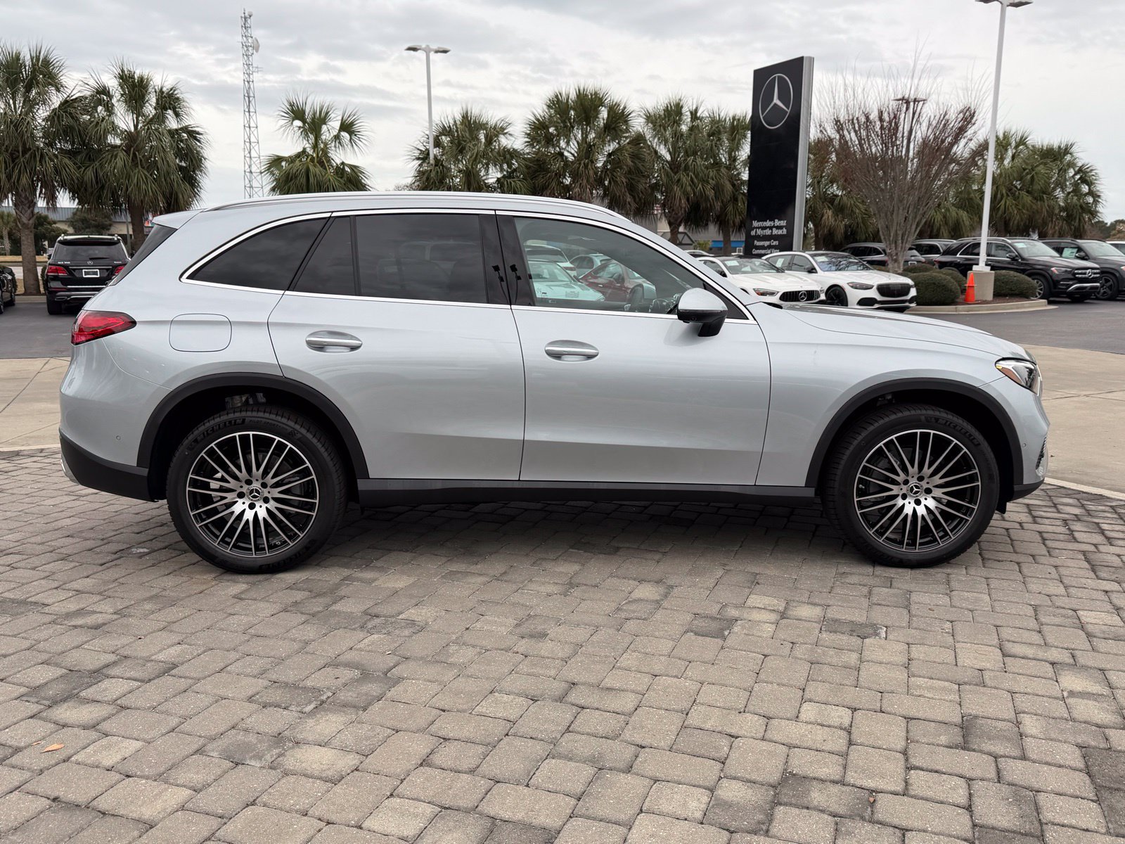 Used 2026 Mercedes-Benz GLC 300 image 8
