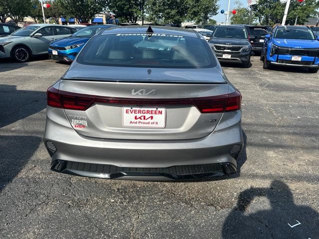 Used 2024 Kia Forte GT-Line w/ GT-Line Premium Package FWD image 5