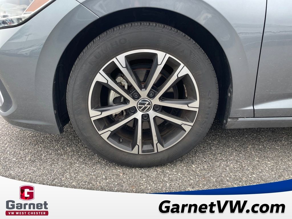 Used 2024 Volkswagen Jetta Sport image 11