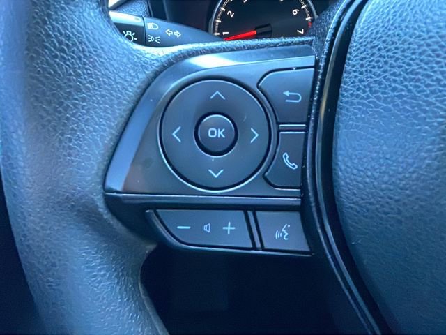 Used 2022 Toyota RAV4 XLE image 22