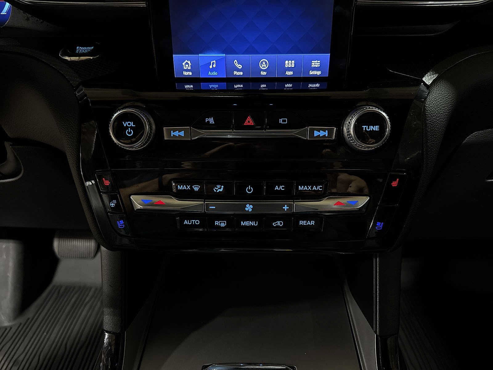 Used 2023 Ford Explorer ST w/ Equipment Group 401A AWD/4WD image 23