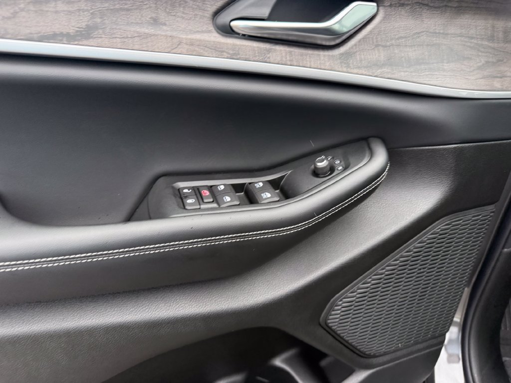 New 2026 Jeep Grand Cherokee Altitude RWD image 5