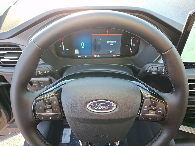 New 2026 Ford Escape SE FWD image 15