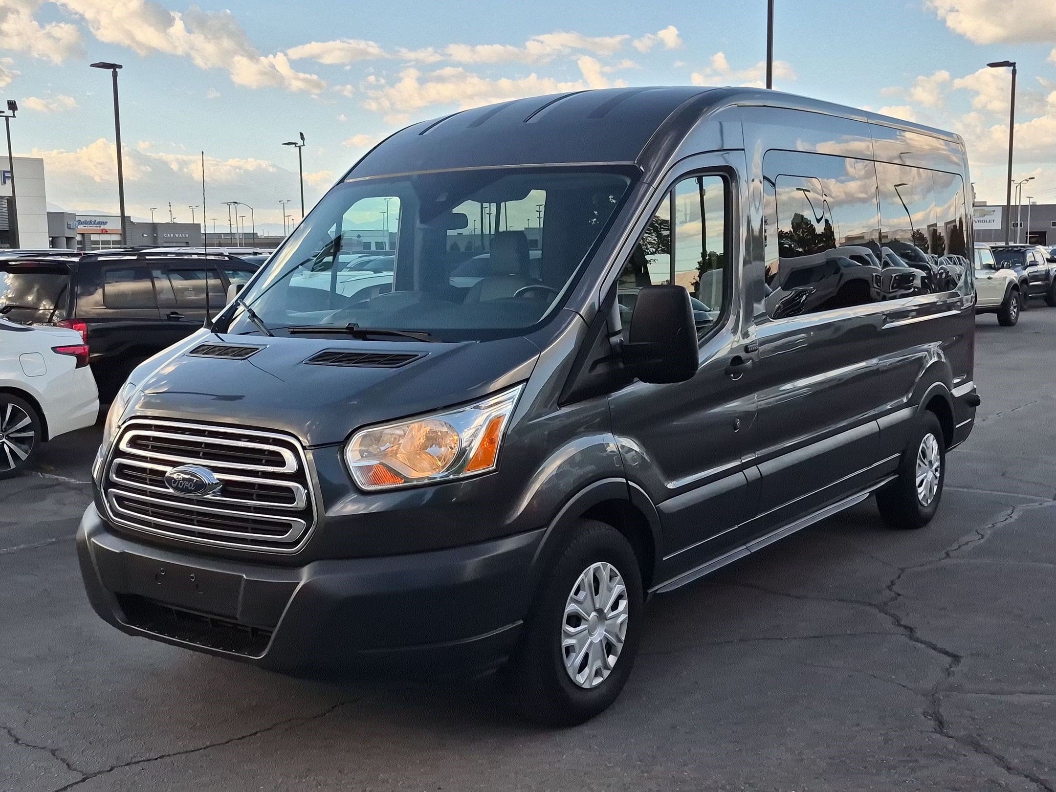 Used 2016 Ford Transit 350 XLT RWD image 10