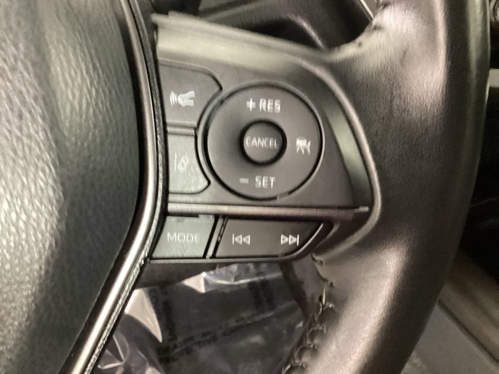 Used 2023 Toyota Camry SE AWD/4WD image 15