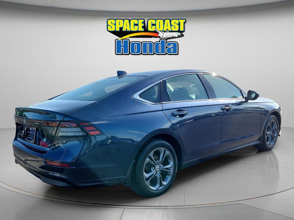 Used 2023 Honda Accord EX image 4
