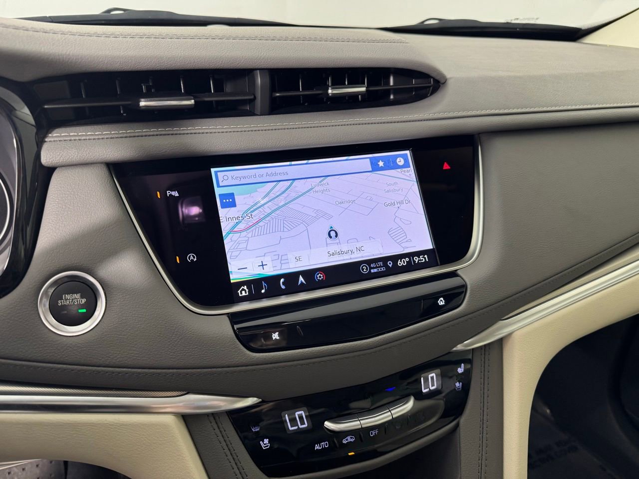 Used 2025 Cadillac XT5 Premium Luxury FWD image 21